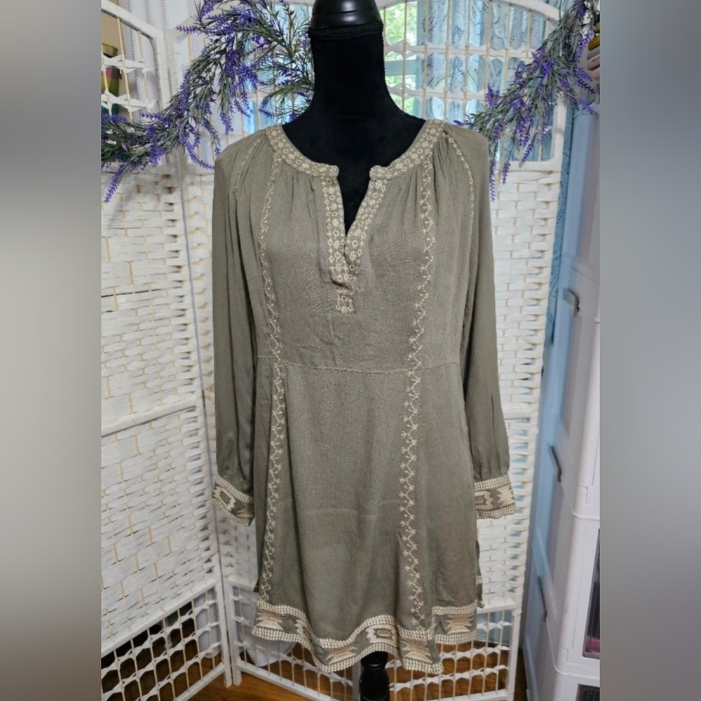 Monoreno Muted Olive Green Boho Hippie Embroidered Tunic - Picture 9 of 9